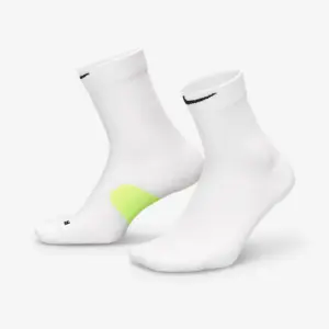 Tất Nike Dri-FIT Basic Cổ Cao